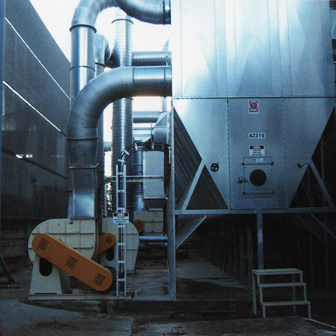 Industry: Particle Board Manufacture<br />
Filter System Type: Bag filter reverse cleaning<br />
Type of Dust: Wood, Fines, Cyclone emissions<br />
Air Volume: 60,000 M3/h
